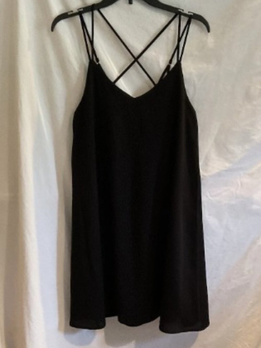 Loverichie Womens Small Black V-neck Spaghetti Strap Flowy A-Line Dress NWT LBD